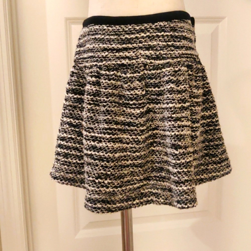 EUC Gymboree Boucle fabric skirt sz6